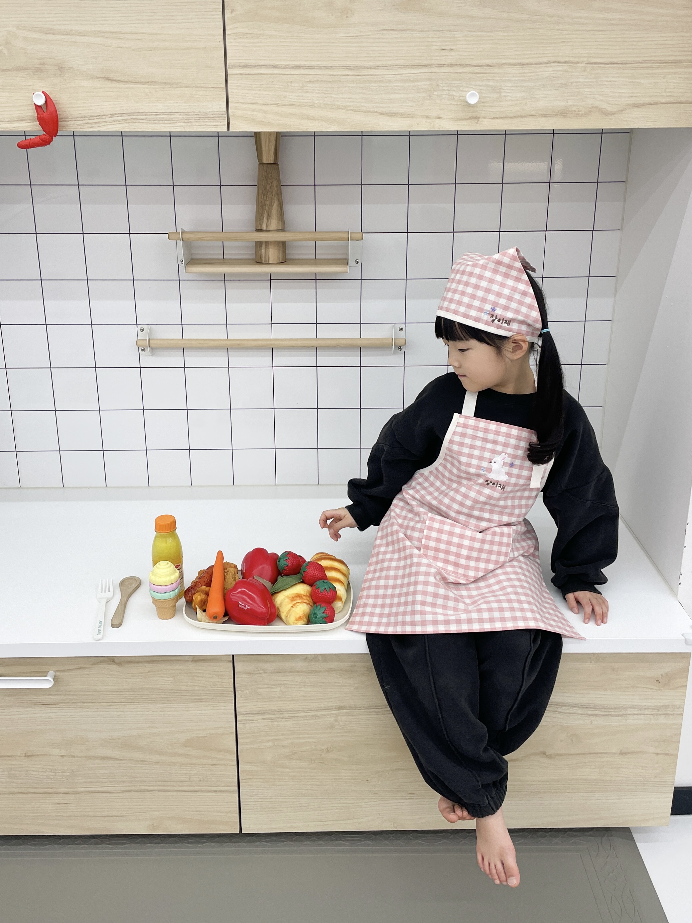 유아 앞치마 자수